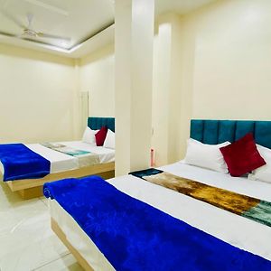 Hotel Raghavan In Front Of Railway Station Platform No 8